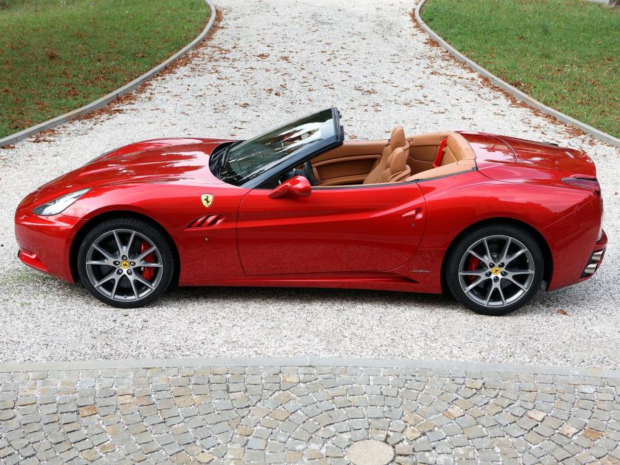  Ferrari California HELE 2010 года  (фото 22 из 24)